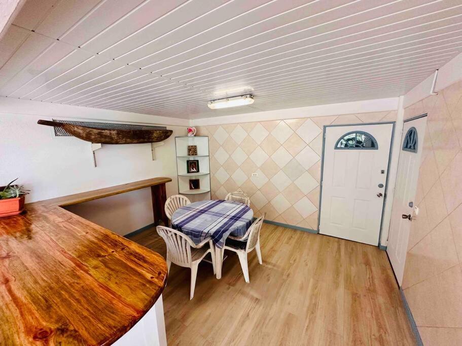 Meri Lodge Huahine Фаре Екстер'єр фото